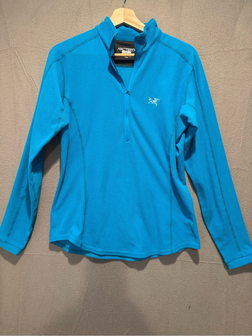 Arc'teryx Women's Teal Grid 1/4 Zip Pullover